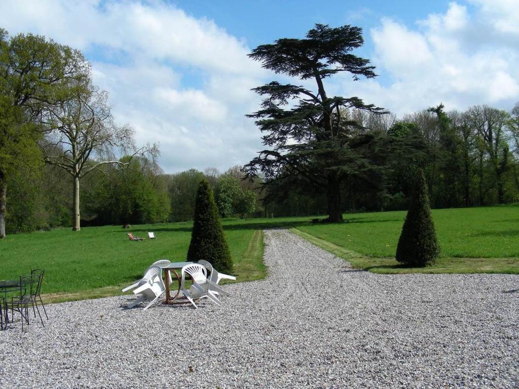 Отель Chateau De Yaucourt Bussus Номер фото